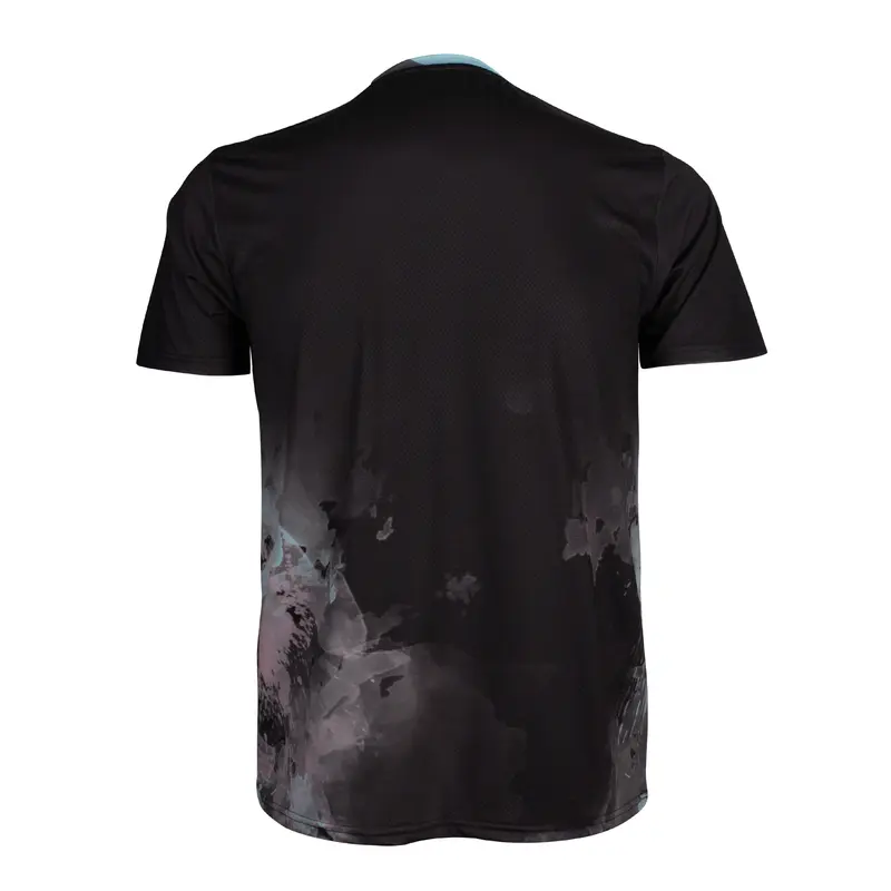 RN-10157_07_BLACK-03.webp