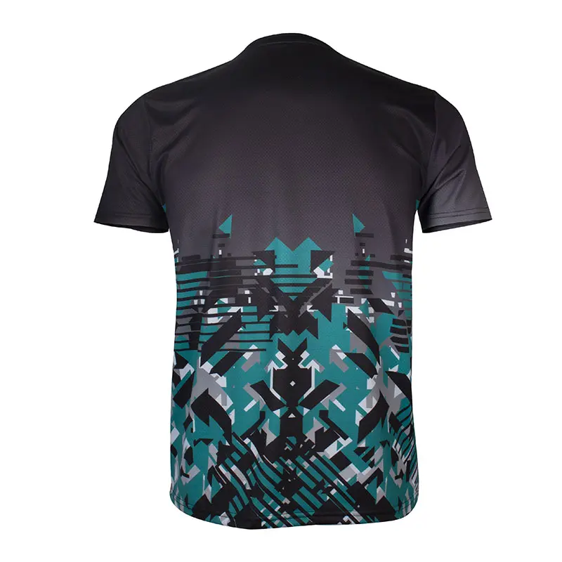 RN-10159_07_BLACK-03.webp